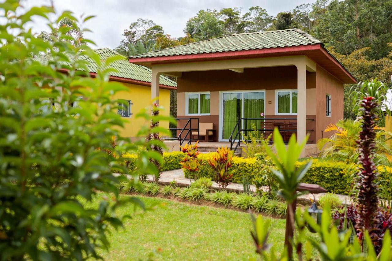 Andasibe Lemurs Lodge Exteriör bild